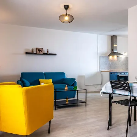 Capstay - Serenity Lourdes