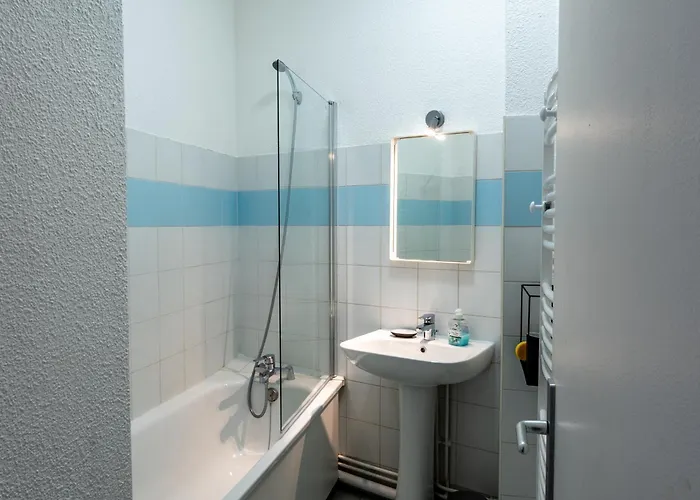 Daire Capstay - Serenity Lourdes