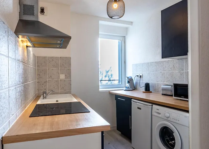 Capstay - Serenity Lourdes